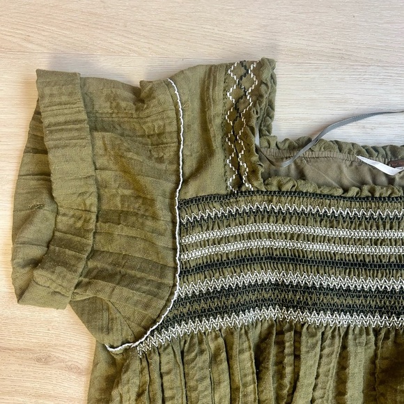 Free People Green Bubble Hem Top Size Small - Picture 2 of 5